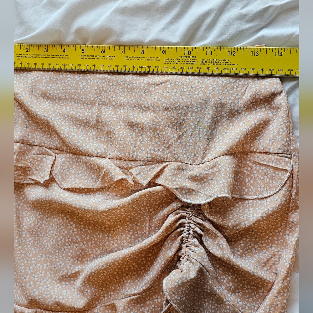 ⭐ 3 for $18 ⭐ Shein Peach Mini Skirt size Small - Picture 7 of 8